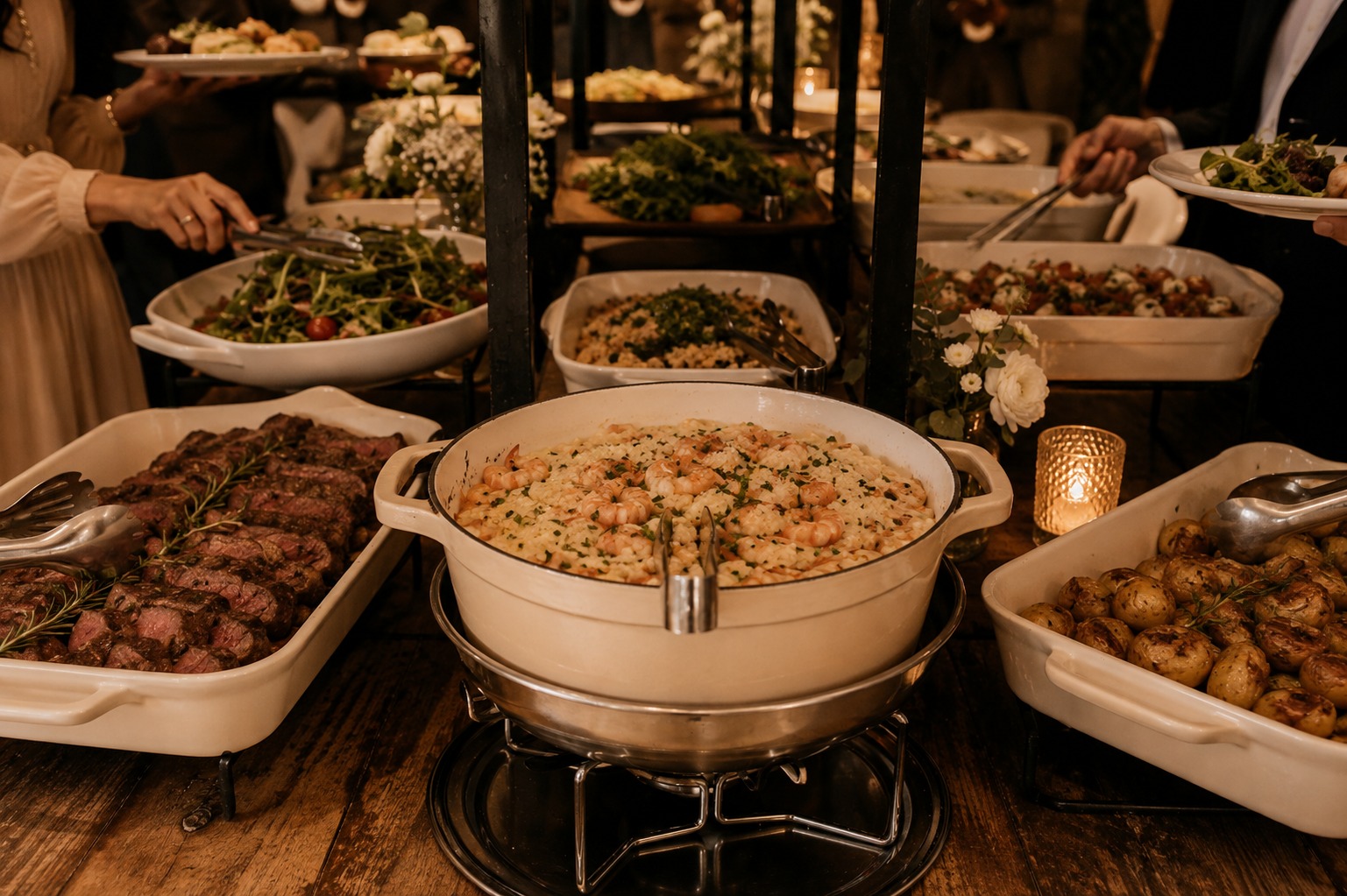 Buffet servido em evento no JOAJU